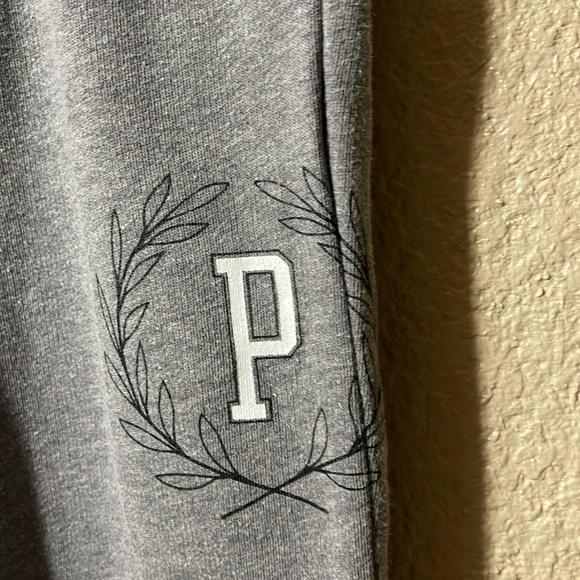 PINK VS Jogger - Picture 3 of 7